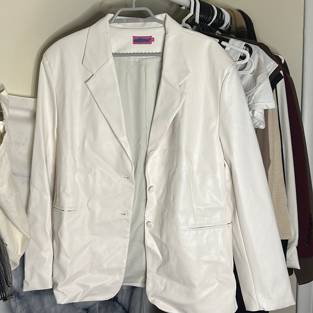 Faux leather white blazer from edikted